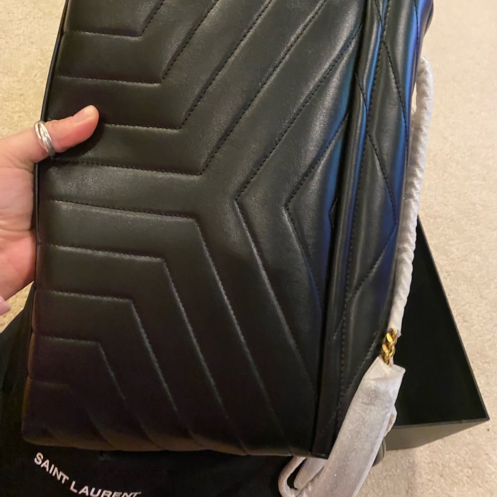 Brand New Authentic Medium Saint Laurent LouLou - Picture 8 of 10